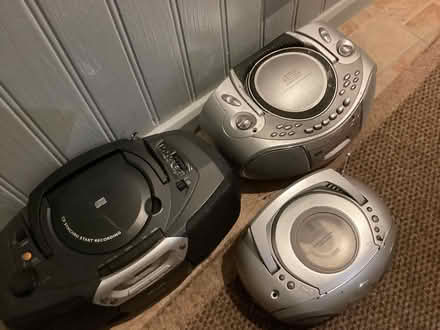 Photo of free CD, radio, tape players (Nest Farm area NN8) #1