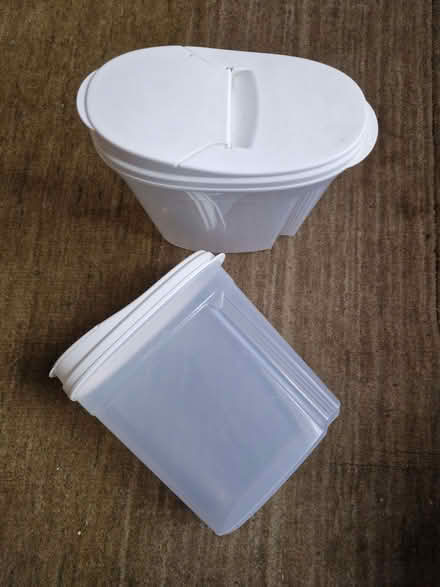 Photo of free Cereal / pasta containers (GU12) #1