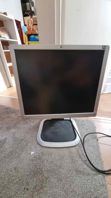 Photo of free Computer screen (St albans AL4) #2