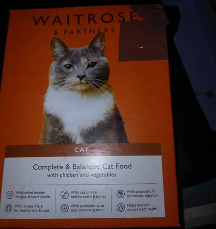 Photo of free cat food (Dean Court OX2) #1
