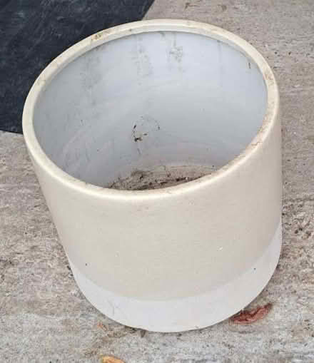 Photo of free Large ceramic plant pot (Little Chalfont HP6) #1