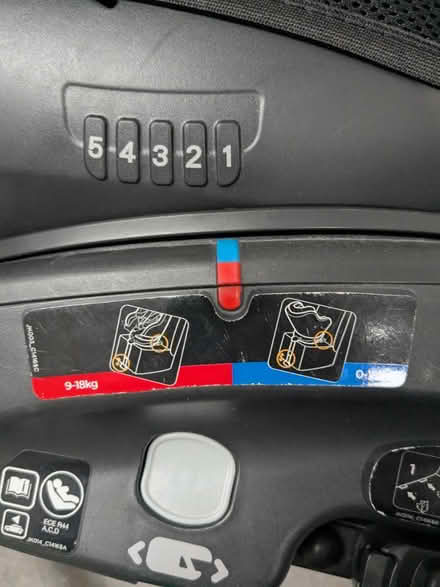 Photo of free Child's car seat (Kingswood) #3