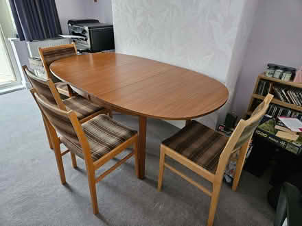 Photo of free Extendable oval dining table and chairs (Winchmore Hill N21) #1