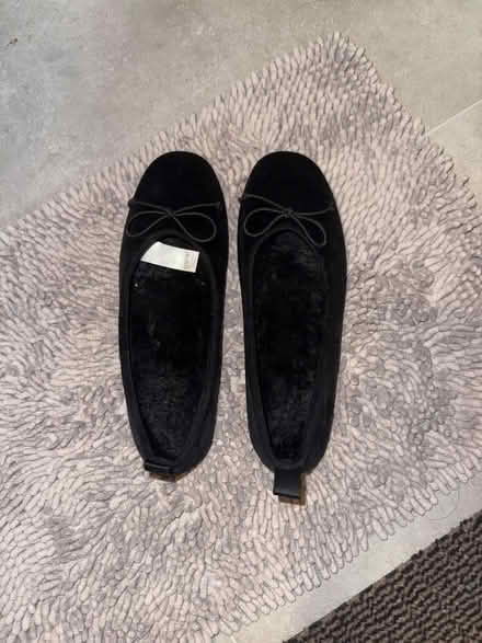 Photo of free Ladies shoes - size 8 - almost new (BR2) #2