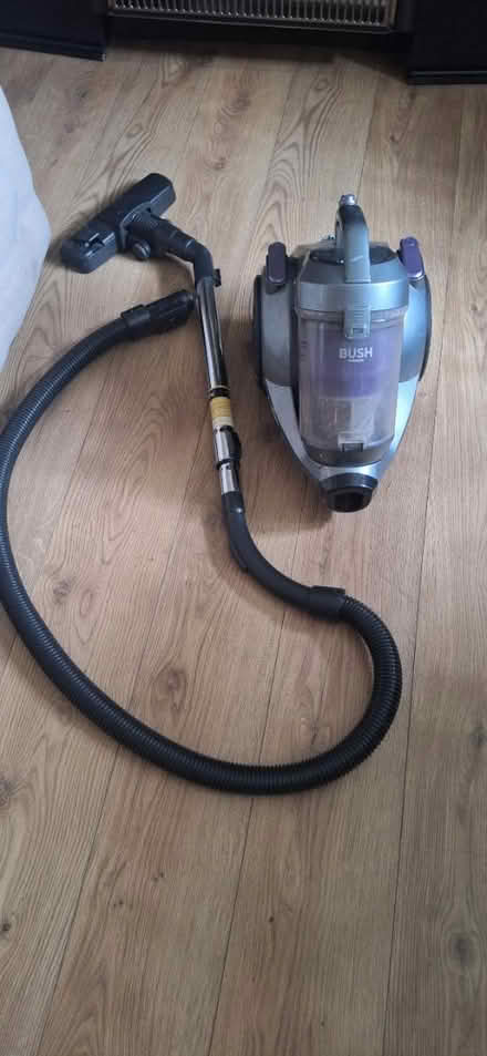 Photo of free Fully working cyclone hoover (Welling DA16) #1
