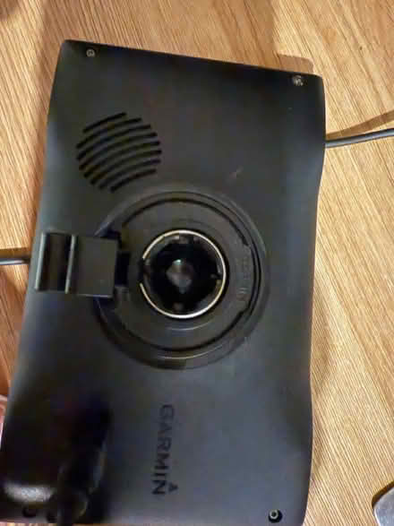 Photo of free old sat nav (Whempstead SG12) #3