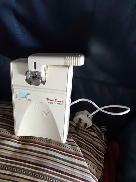 Photo of free Electric can opener (South Croydon, Greater London) #1