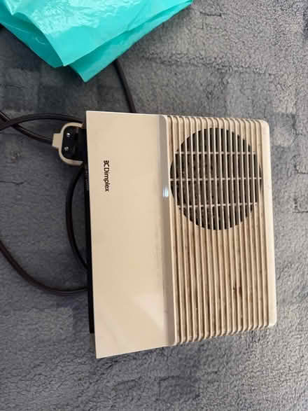 Photo of free Small electric fan heater (Sundon Park LU3) #2