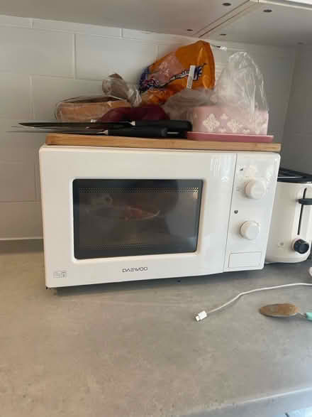Photo of free Microwave (Hackney Central/Hackney Wick) #1