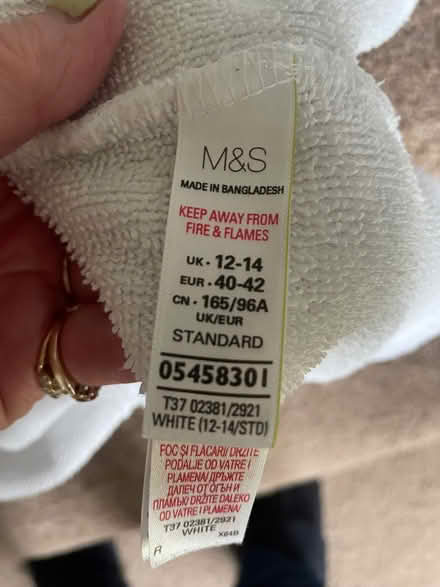 Photo of free White towelling dressing gown (Longbarn WA2) #1