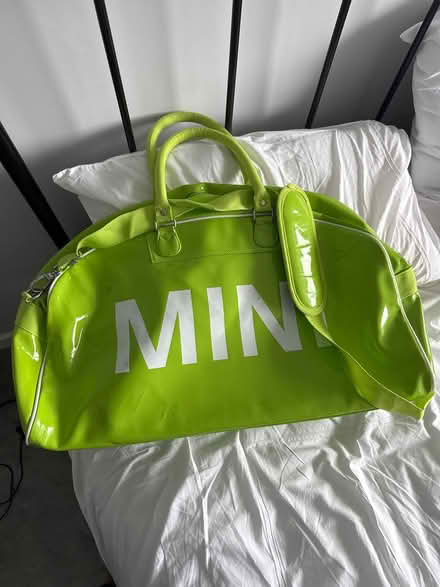 Photo of free Mini lime green bag (Surbiton KT5) #2