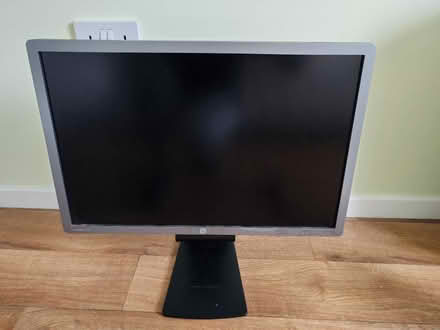 Photo of free HP Elite Display E241i monitor 24'' (Greater Leys OX4) #1
