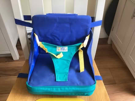 Photo of free Child’s portable seat (Braughing SG11) #1