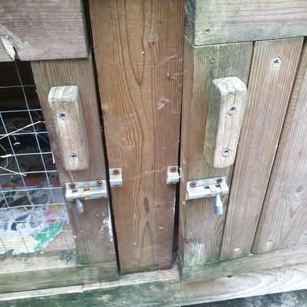 Photo of free Rabbit/ guinea pig hutch (Paulton) #3