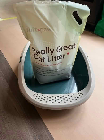Photo of free Cat items - food and litter box (Aurora) #1