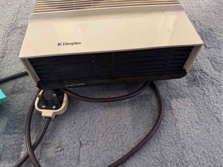 Photo of free Small electric fan heater (Sundon Park LU3) #1