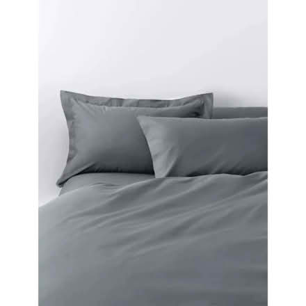 Photo of Single bed cover and sheets (Reading berkshire) #1