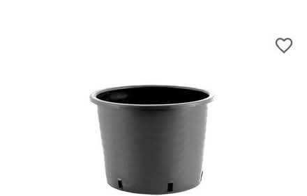 Photo of Simple Plastic Plant Pot (Collyhurst M40) #1