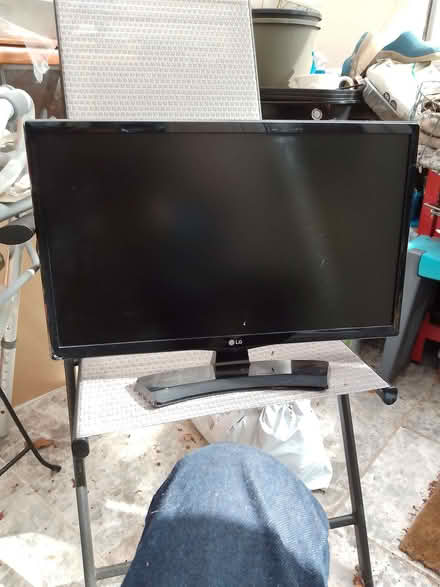 Photo of free Tv (Brownsover CV21) #1