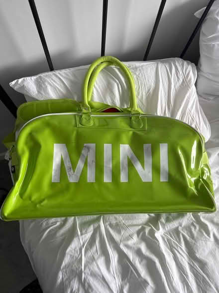 Photo of free Mini lime green bag (Surbiton KT5) #1
