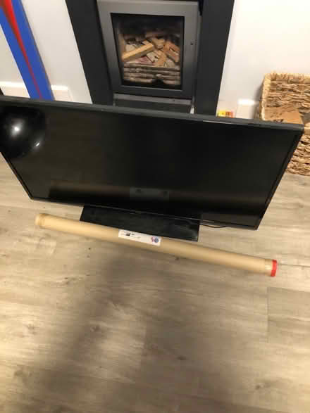 Photo of free JVC television 40 inch (Nesscliffe SY4) #1