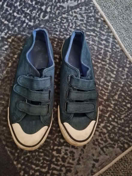 Photo of free Blue pumps size 6 (Newstead NG15) #1