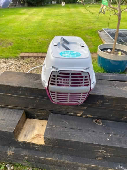 Photo of free Pet carrier (High Wycombe HP11) #1