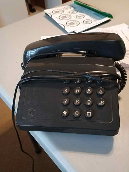 Photo of free Old fashioned telephone (Bloxham OX15) #1