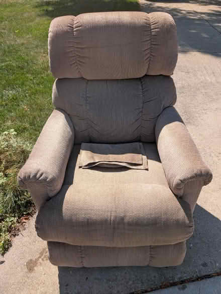 Photo of free LazyBoy Recliner (Darien) #1