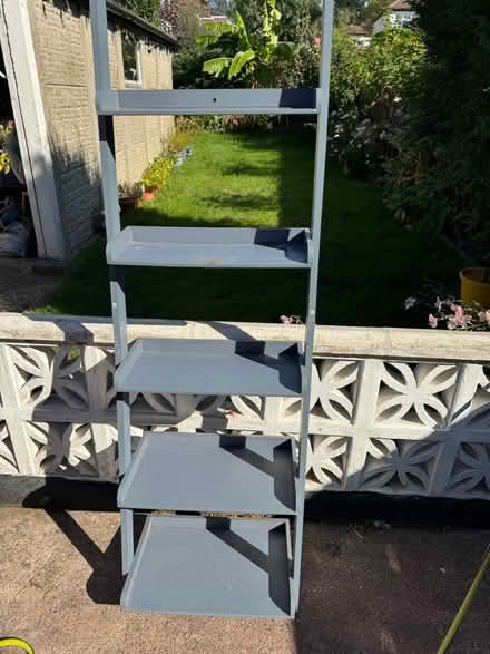 Photo of free Display shelf (Croydon) #1
