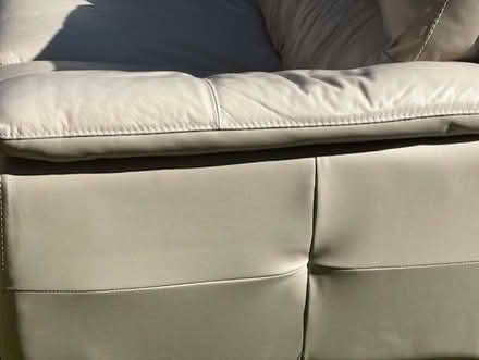 Photo of free Sofa, leather 2 seater very comfortable (Winkfield Row RG42) #2