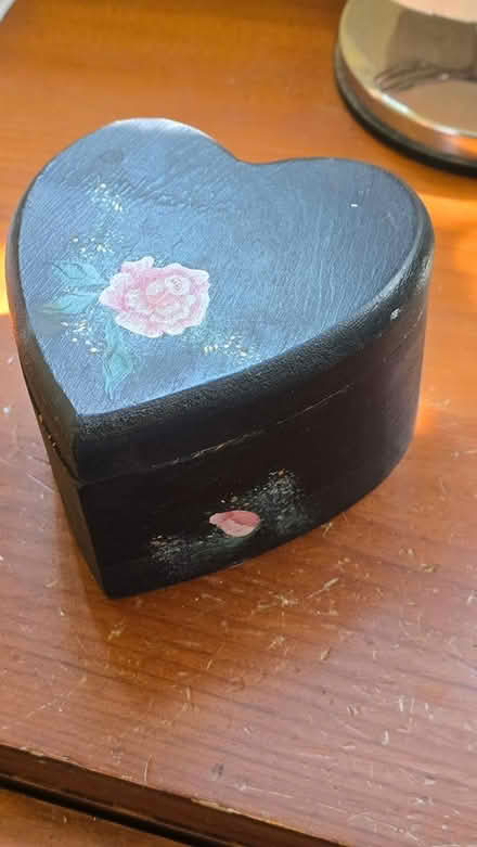 Photo of free wooden jewelry box (Lake city area) #1