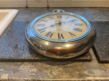 Photo of free Wall clock (not working) (Sale M33) #2