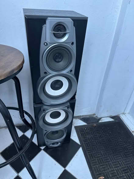 Photo of free Super woofer speaker system (Waverley Road. SE187TJ) #2