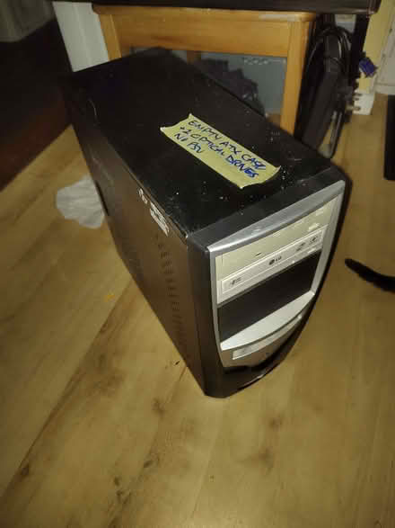 Photo of free Empty old pc tower CASE with dvd and cd drive (Apley TF1) #1