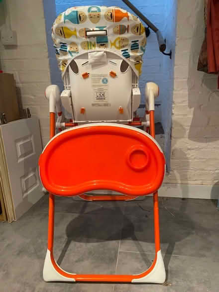 Photo of free High chair with tray (Berkhamsted HP4) #2