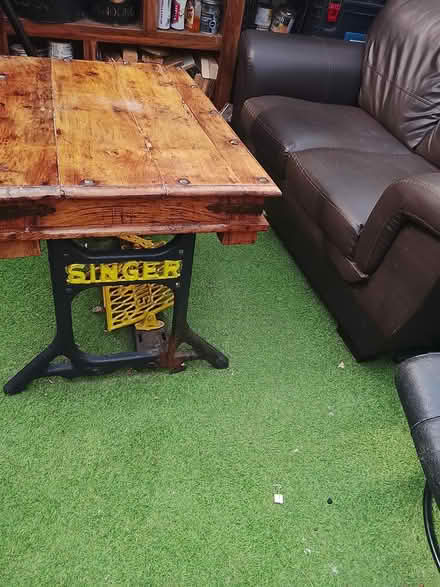 Photo of free Sewing machine base and table (Watford wd18) #3