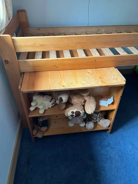 Photo of free Kid's cabin bed (Islip OX5) #4