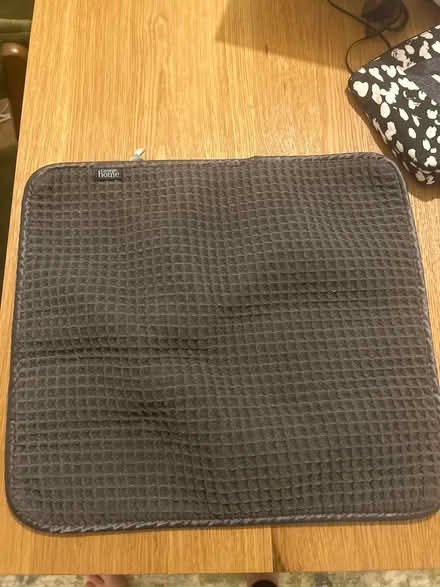Photo of free Asda washing dishes dry mat (Park street st albans AL2) #1