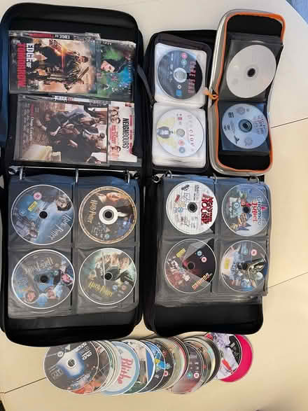 Photo of free Massive DVDs collection (Grand canal) #2