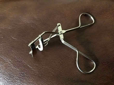 Photo of free Eyelash curlers (Kendal) #2