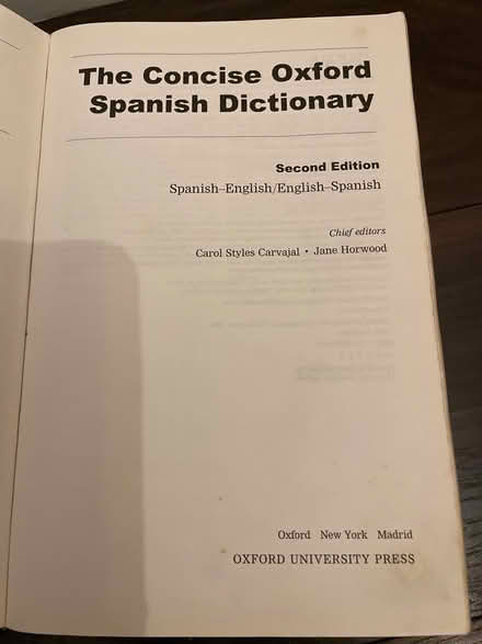 Photo of free Spanish dictionary Oxford Concise (Churchtown, Dublin 14) #2
