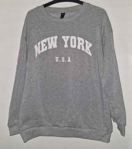Photo of free New York jumper (Lambeth SW8) #1