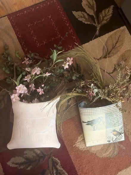 Photo of free Flower basket decorations (Royal Oak, MI) #1
