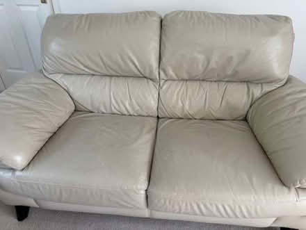 Photo of free Sofa, leather 2 seater very comfortable (Winkfield Row RG42) #1