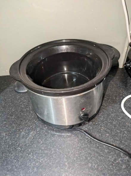 Photo of free Slow cooker (Chesterfield S40) #1