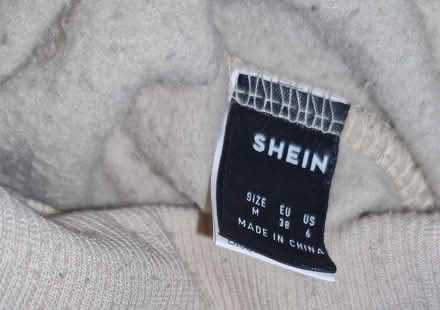 Photo of free Jumpers (Lambeth SW8) #4