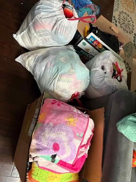 Photo of free Bunch of blankets (Hillsboro) #1