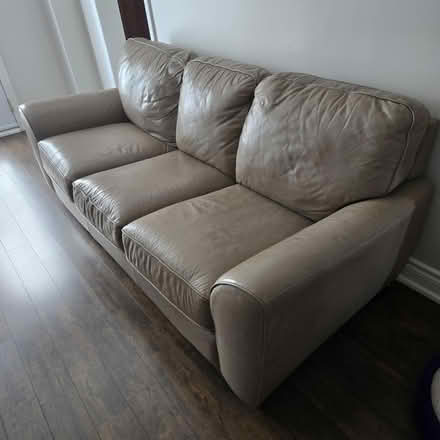 Photo of free Furniture #2 (Thickson and Dundas) #1