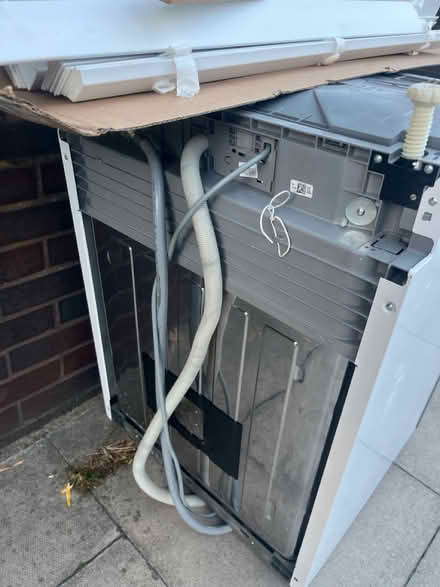 Photo of free Dishwasher and blinds for parts (Dalston E8) #3